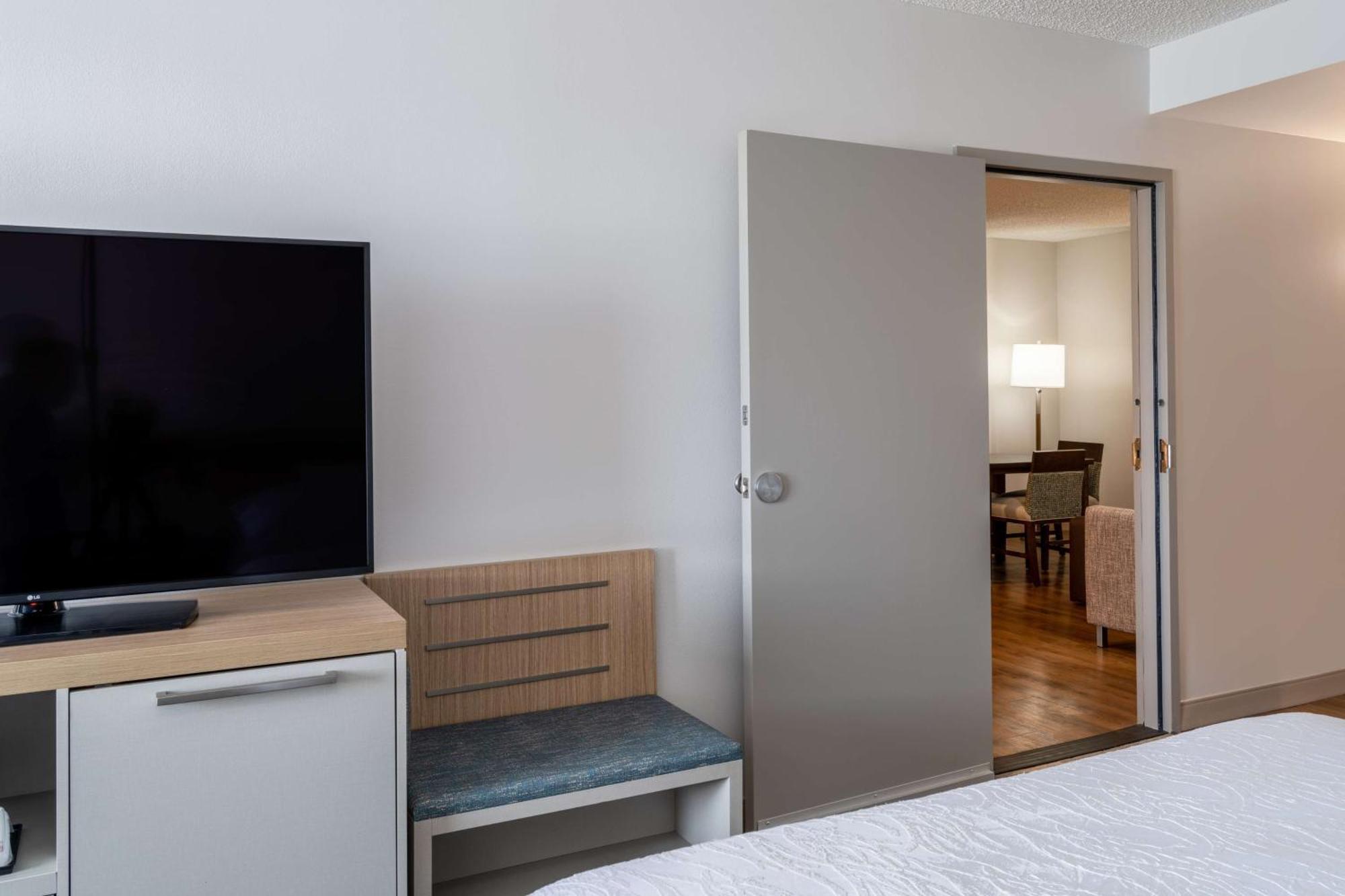 פונטה ודרה ביץ' Hilton Garden Inn Jacksonville Ponte Vedra Sawgrass מראה חיצוני תמונה