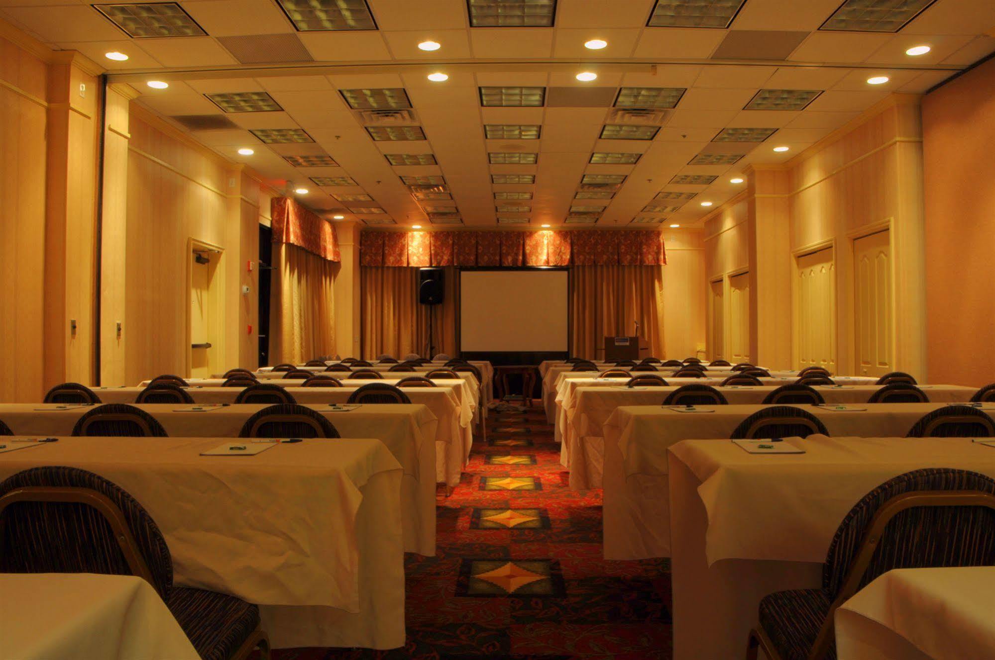 פונטה ודרה ביץ' Hilton Garden Inn Jacksonville Ponte Vedra Sawgrass מראה חיצוני תמונה